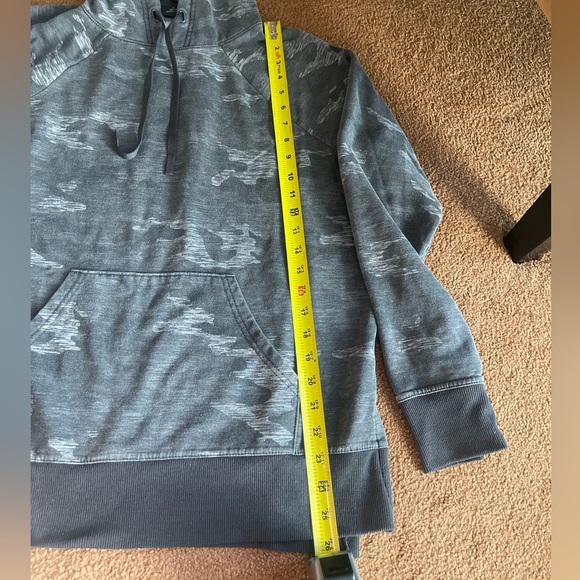 Athletic Works gray/black camo long sleeved hoodie L - Picture 7 of 11